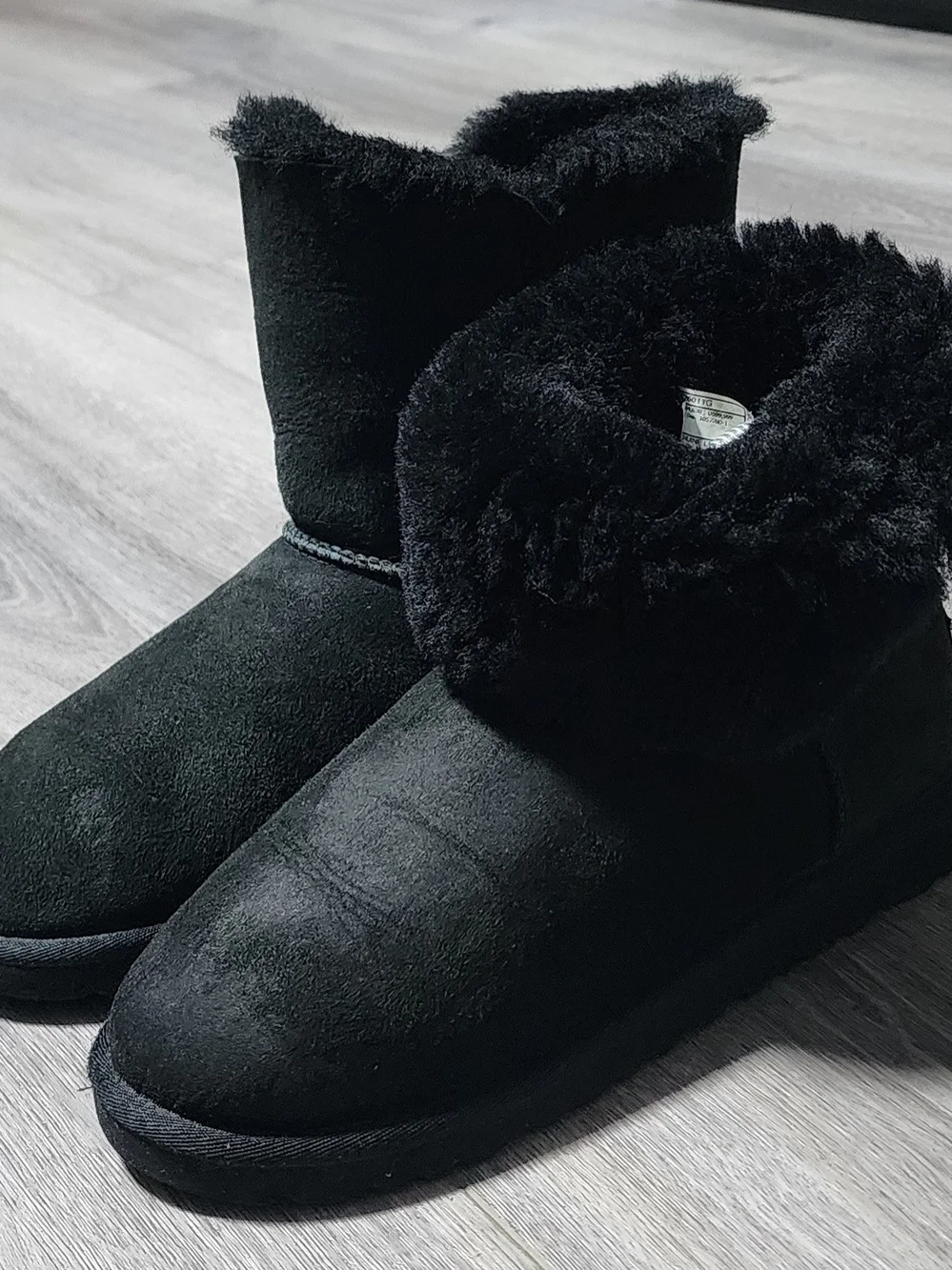 UGG Australia Mini Bailey Button Short Black Suede Boots Womens Size 5